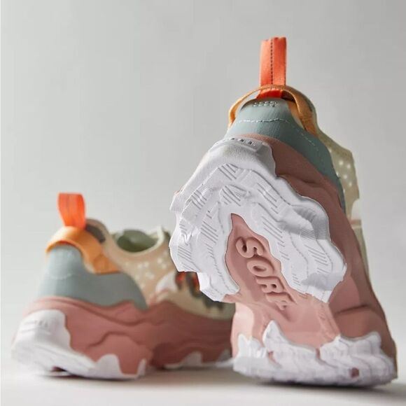 EUC Sorel Kinetic Breakthru Tech Lace Sneaker - Picture 2 of 13